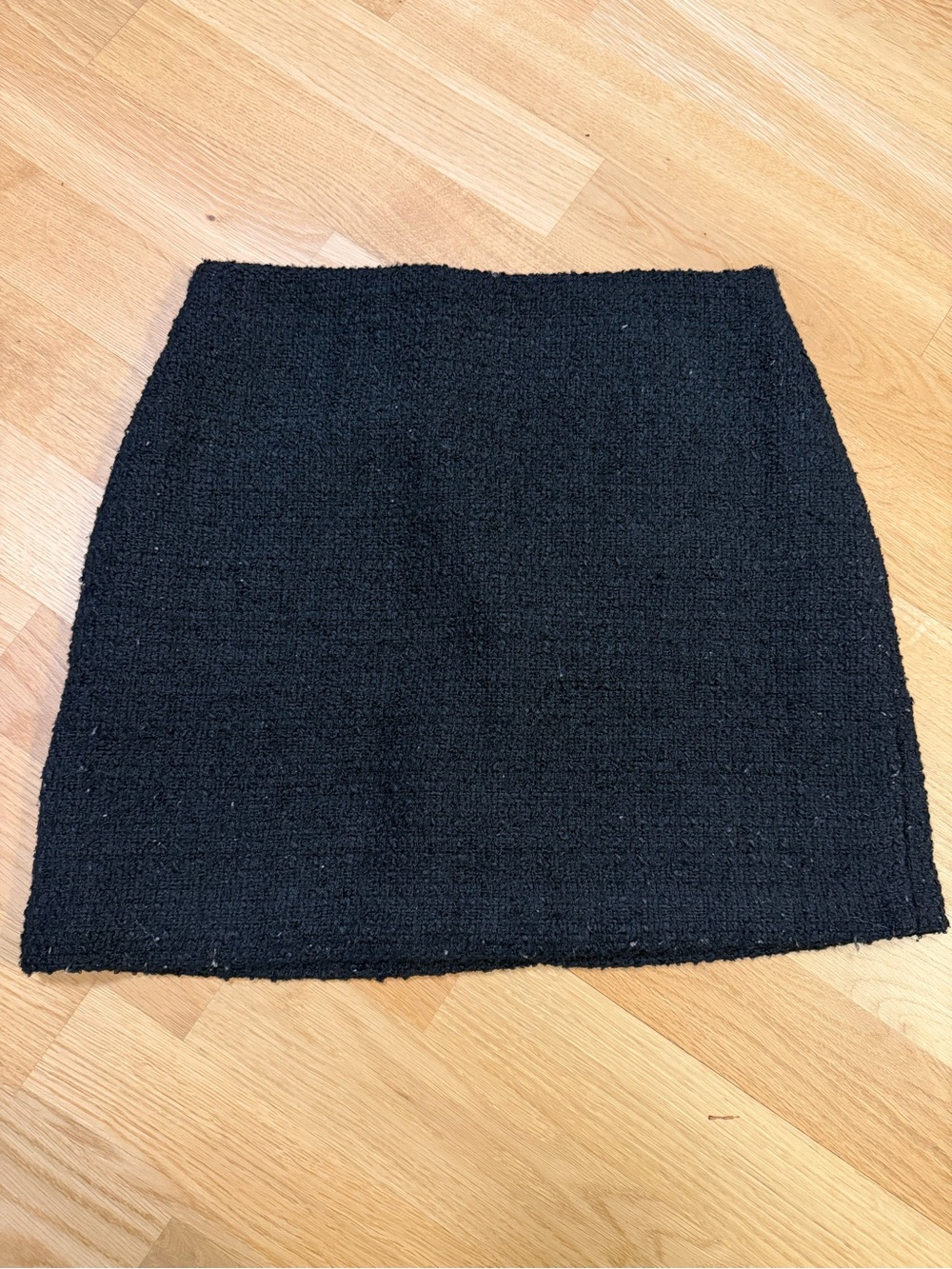H&M Black Textured Mini Skirt